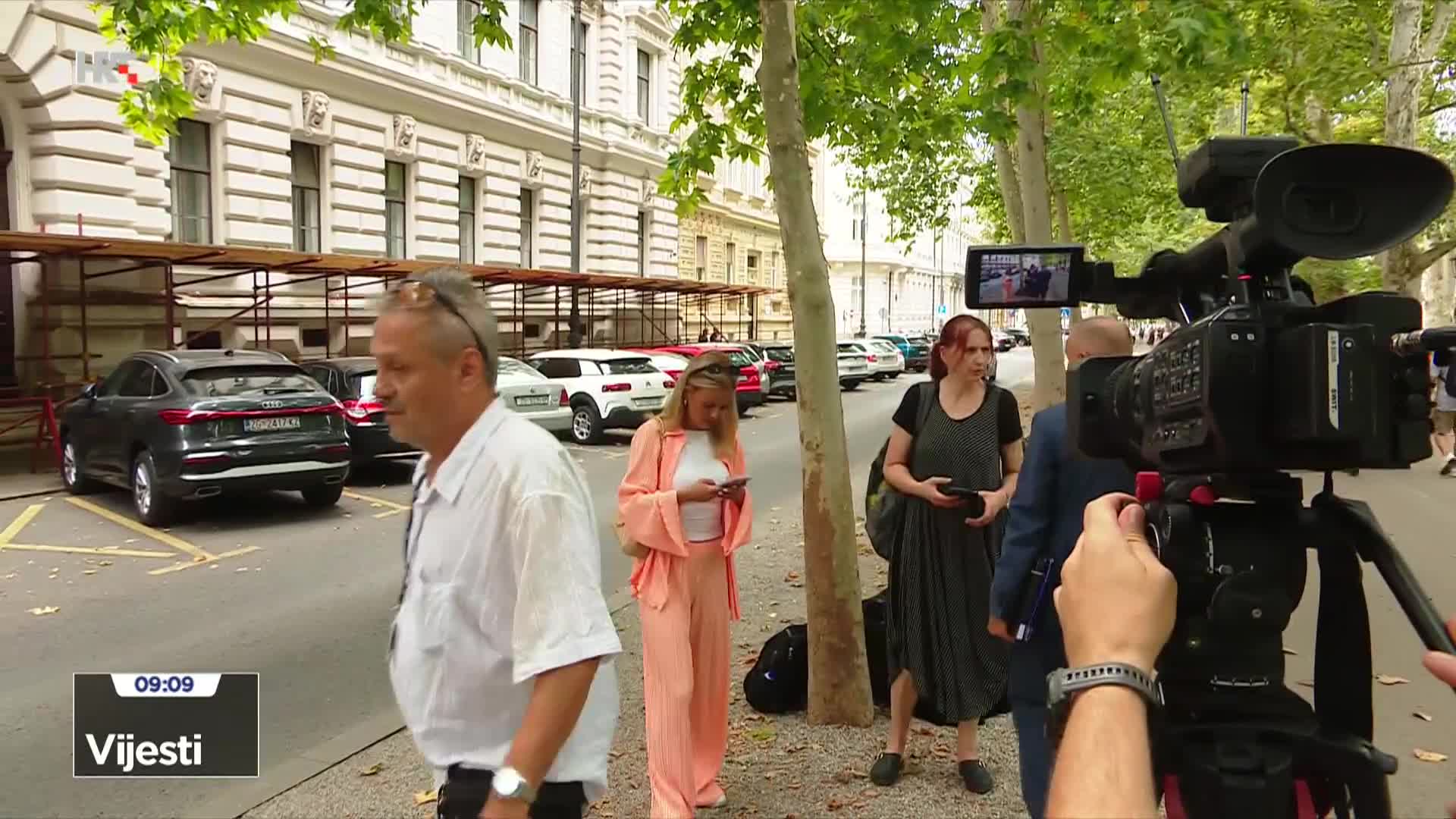 HRT1