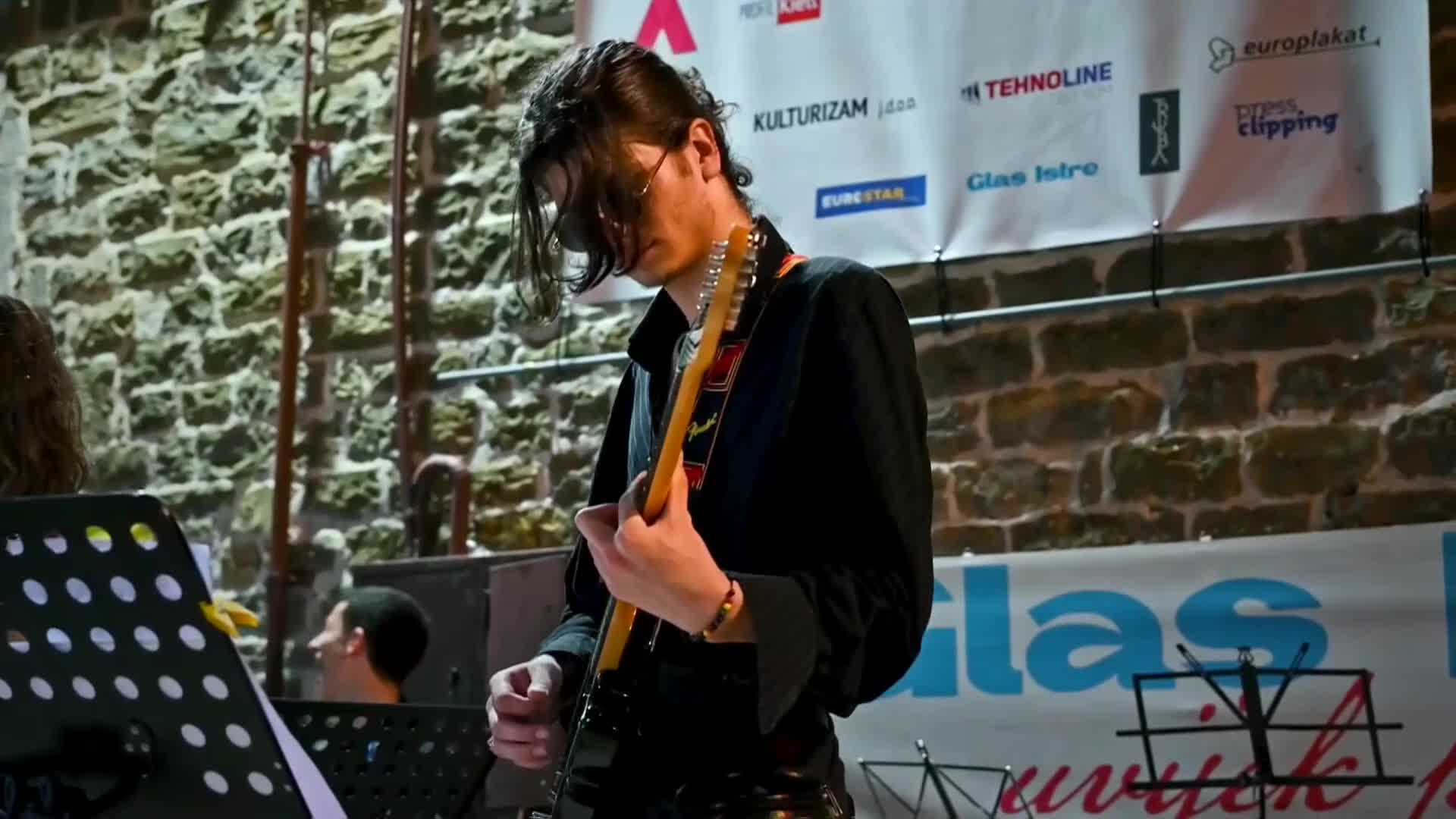 HRT1
