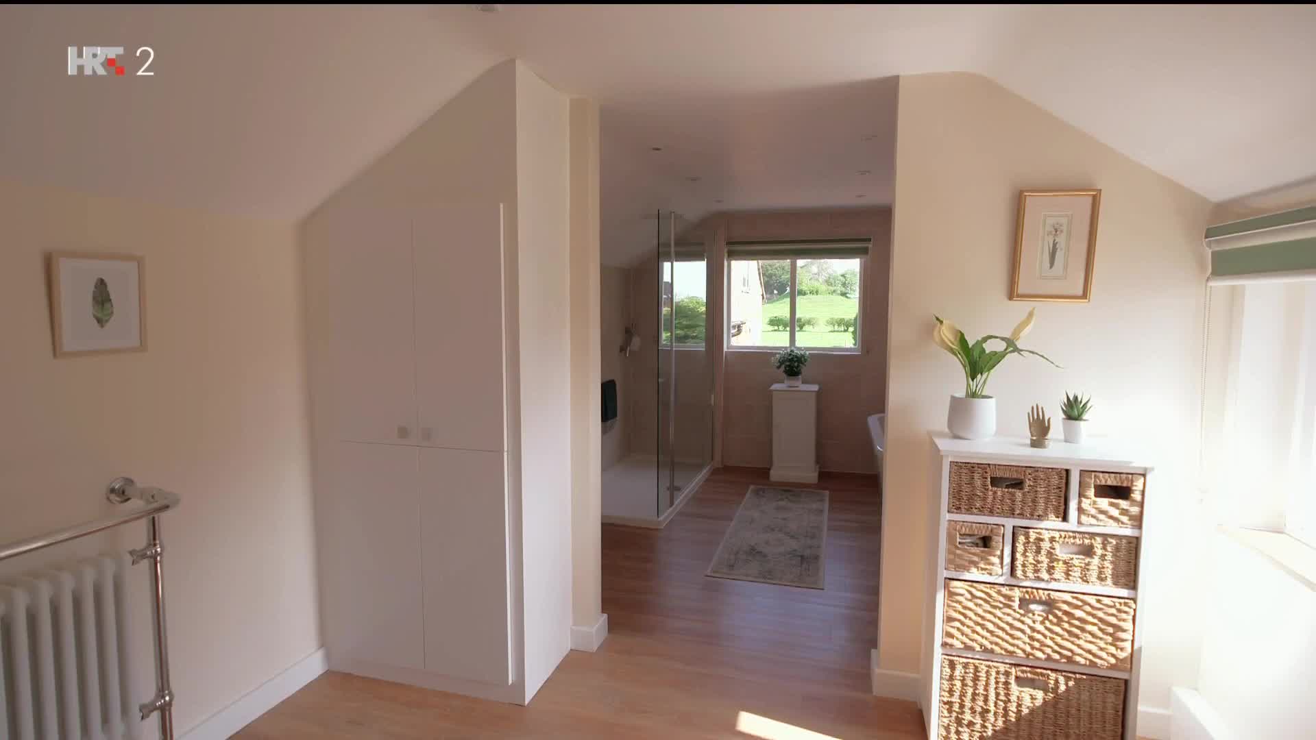 HRT2