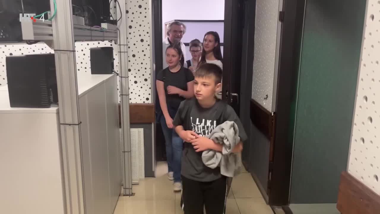 HRT4